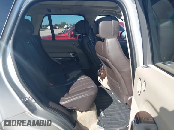 ✅ 2014 Land Rover Range Rover HSE • VIN: SALGS2WF1EA156249 • Лот: 43702965. Опубликован ранее на IAAI с пробегом 79 881 миль. Бесплатный доступ к архиву аукционных продаж из США и подробный отчёт об истории автомобиля на DreamBid. Изображение 8.