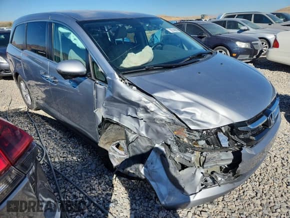 ✅ 2017 Honda Odyssey SE • VIN: 5FNRL5H35HB015276 • Lot: 82146805. Listed on Copart with Not provided. Free auction sales archive from the USA and detailed vehicle history report at DreamBid. Image 4.