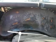 ✅ 2003 Chevrolet Silverado 1500 Work Truck • VIN: 1GCEC14X63Z153945 • Лот: 81243164. Опубликован ранее на Copart с пробегом Не указан. Бесплатный доступ к архиву аукционных продаж из США и подробный отчёт об истории автомобиля на DreamBid. Изображение 9.