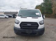 ✅ 2020 Ford Transit Cargo • VIN: 1FTBR2YG6LKB18798 • Lot: 43521187. Wystawiony na IAAI z przebiegiem 114 451 mil. Bezpłatny archiwum sprzedaży aukcyjnych z USA i szczegółowy raport historii pojazdu na DreamBid. Zdjęcie 12.