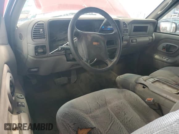 ✅ 1999 GMC Sierra 2500 • VIN: 1GTGK29R3XF020000 • Lot: 53698755. Listed on Copart with 241,366 mi. Free auction sales archive from the USA and detailed vehicle history report at DreamBid. Image 8.