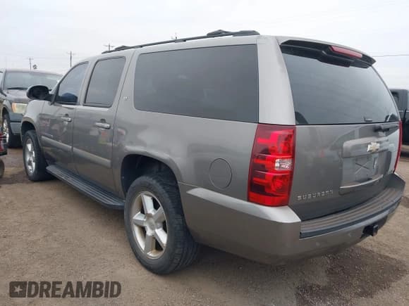 ✅ 2008 Chevrolet Suburban LTZ • VIN: 1GNFC16008J226762 • Лот: 41573727. Опубликован ранее на IAAI с пробегом 208 804 миль. Бесплатный доступ к архиву аукционных продаж из США и подробный отчёт об истории автомобиля на DreamBid. Изображение 3.