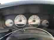 2005 Dodge Neon SXT z VIN 1B3ES56C05D117304, wystawiony jako Copart lot #49072365 z przebiegiem 155 535 mil mil oraz Szkoda całkowita • Salvage title. Historia ofert i sprzedaży dostępna na DreamBid. Obrazek 9.