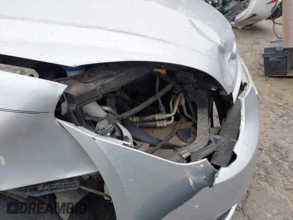 ✅ 2008 Hyundai Accent GS • VIN: KMHCM36C88U059897 • Лот: 41380485. Опубликован ранее на IAAI с пробегом 145 048 миль. Бесплатный доступ к архиву аукционных продаж из США и подробный отчёт об истории автомобиля на DreamBid. Изображение 14.