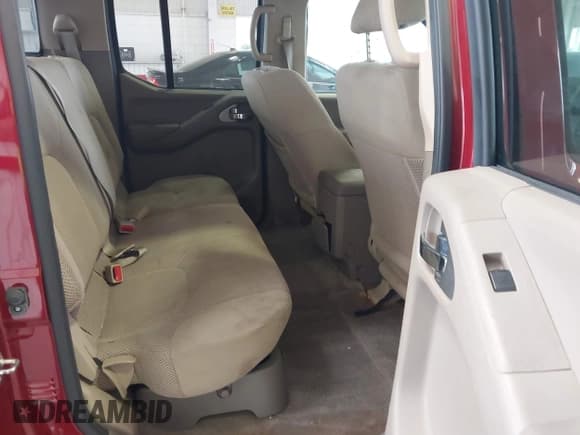 ✅ 2017 Nissan Frontier SV • VIN: 1N6DD0ER7HN718654 • Lot: 43447412. Wystawiony na IAAI z przebiegiem 170 144 mil. Bezpłatny archiwum sprzedaży aukcyjnych z USA i szczegółowy raport historii pojazdu na DreamBid. Zdjęcie 8.