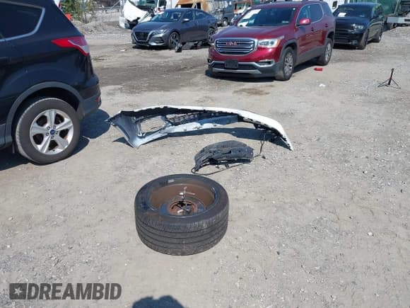 ✅ 2018 BMW 7 Series 750i xDrive • VIN: WBA7B0C52JG527303 • Lot: 43267694. Listed on IAAI with 76,111 mi. Free auction sales archive from the USA and detailed vehicle history report at DreamBid. Image 12.