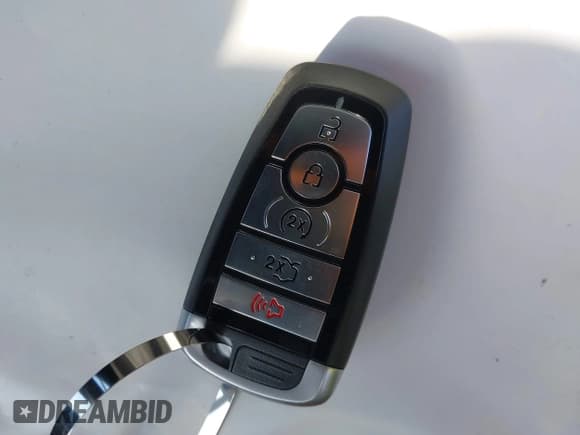 ✅ 2020 Ford Mustang EcoBoost Premium • VIN: 1FATP8UH8L5138728 • Lot: 43512721. Wystawiony na IAAI z przebiegiem 137 221 mil. Bezpłatny archiwum sprzedaży aukcyjnych z USA i szczegółowy raport historii pojazdu na DreamBid. Zdjęcie 11.