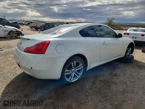 ✅ 2008 Infiniti G37 Journey • VIN: JNKCV64E98M106618 • Лот: 89891575. Опубликован ранее на Copart с пробегом 129 937 миль. Бесплатный доступ к архиву аукционных продаж из США и подробный отчёт об истории автомобиля на DreamBid. Изображение 3.