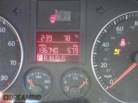 ✅ 2007 Volkswagen Jetta • VIN: 3VWGG71K37M050110 • Лот: 42810950. Опубликован ранее на IAAI с пробегом 136 740 миль. Бесплатный доступ к архиву аукционных продаж из США и подробный отчёт об истории автомобиля на DreamBid. Изображение 15.