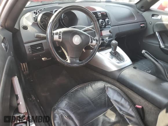 ✅ 2008 Saturn Sky • VIN: 1G8MC35B38Y133671 • Лот: 81038665. Опубликован ранее на Copart с пробегом 146 870 миль. Бесплатный доступ к архиву аукционных продаж из США и подробный отчёт об истории автомобиля на DreamBid. Изображение 8.