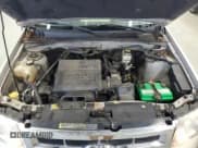 ✅ 2010 Ford Escape XLT • VIN: 1FMCU0DG8AKB07386 • Lot: 85133005. Listed on Copart with 203,972 mi. Free auction sales archive from the USA and detailed vehicle history report at DreamBid. Image 12.