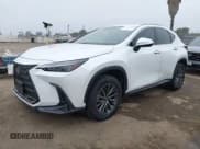 ✅ 2024 Lexus NX 350h • VIN: JTJAKCEZ5R5010740 • Lot: 42455078. Wystawiony na IAAI z przebiegiem 112 381 mil. Bezpłatny archiwum sprzedaży aukcyjnych z USA i szczegółowy raport historii pojazdu na DreamBid. Zdjęcie 17.