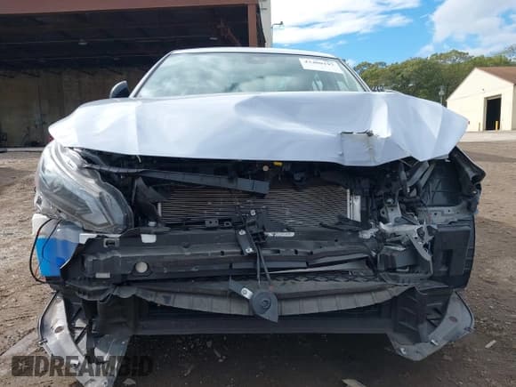 ✅ 2023 Nissan Altima SR • VIN: 1N4BL4CV8PN358948 • Lot: 43400197. Listed on IAAI with 14,562 mi. Free auction sales archive from the USA and detailed vehicle history report at DreamBid. Image 13.