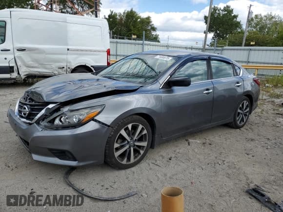 ✅ 2017 Nissan Altima SR • VIN: 1N4AL3AP0HC132300 • Lot: 71688075. Wystawiony na Copart z przebiegiem 129 589 mil. Bezpłatny archiwum sprzedaży aukcyjnych z USA i szczegółowy raport historii pojazdu na DreamBid. Zdjęcie 1.