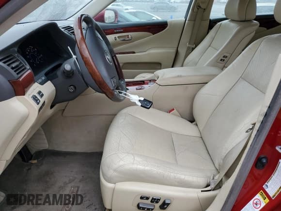 ✅ 2011 Lexus LS 460 • VIN: JTHBL5EF5B5102702 • Lot: 89477875. Listed on Copart with 249,125 mi. Free auction sales archive from the USA and detailed vehicle history report at DreamBid. Image 7.