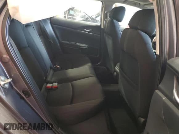 ✅ 2017 Honda Civic EX • VIN: 2HGFC2F7XHH530244 • Лот: 92415955. Опубликован ранее на Copart с пробегом Не указан. Бесплатный доступ к архиву аукционных продаж из США и подробный отчёт об истории автомобиля на DreamBid. Изображение 10.