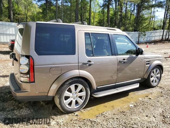 ✅ 2015 Land Rover LR4 HSE • VIN: SALAG2V69FA772095 • Лот: 47213513. Опубликован ранее на Copart с пробегом 97 222 миль. Бесплатный доступ к архиву аукционных продаж из США и подробный отчёт об истории автомобиля на DreamBid. Изображение 3.