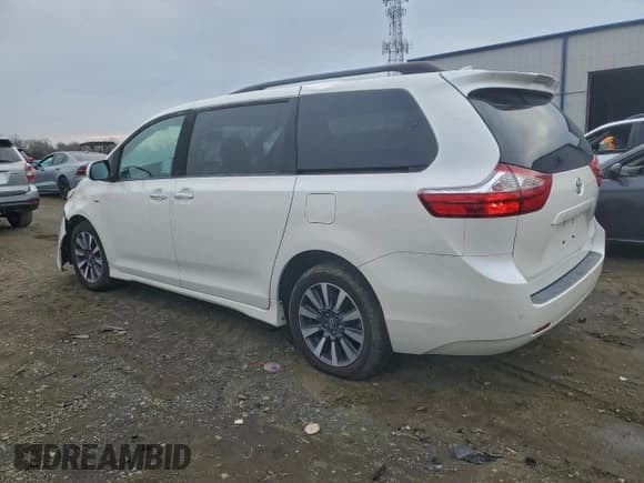 ✅ 2019 Toyota Sienna XLE • VIN: 5TDDZ3DC1KS224861 • Lot: 94473695. Wystawiony na Copart z przebiegiem 68 651 mil. Bezpłatny archiwum sprzedaży aukcyjnych z USA i szczegółowy raport historii pojazdu na DreamBid. Zdjęcie 2.
