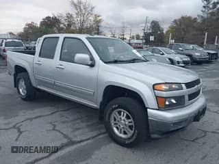 ✅ 2011 Chevrolet Colorado 1LT • VIN: 1GCHTCFE4B8111542 • Lot: 43586199. Wystawiony na IAAI z przebiegiem 79 674 mil. Bezpłatny archiwum sprzedaży aukcyjnych z USA i szczegółowy raport historii pojazdu na DreamBid. Zdjęcie 1.