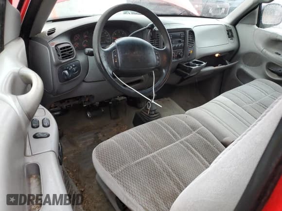 ✅ 1998 Ford F-150 • VIN: 1FTRX18L9WNA25773 • Lot: 92721345. Listed on Copart with 225,001 mi. Free auction sales archive from the USA and detailed vehicle history report at DreamBid. Image 8.