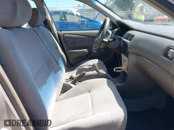 ✅ 1998 Chevrolet Prizm Lsi • VIN: 1Y1SK5288WZ402996 • Lot: 42991156. Listed on IAAI with 164,102 mi. Free auction sales archive from the USA and detailed vehicle history report at DreamBid. Image 5.