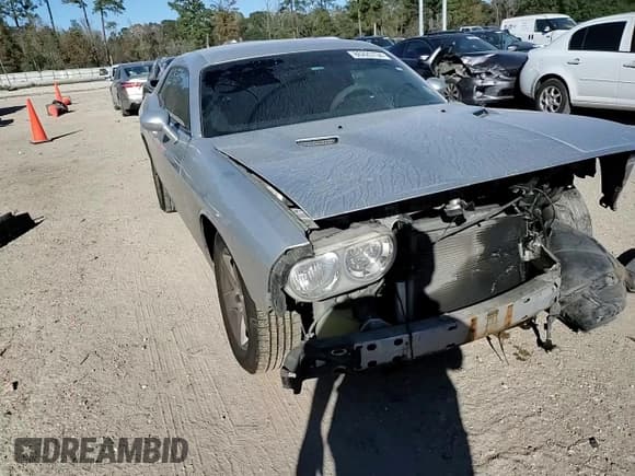 ✅ 2010 Dodge Challenger SE • VIN: 2B3CJ4DV0AH313152 • Lot: 86220734. Wystawiony na Copart z przebiegiem 189 942 mil. Bezpłatny archiwum sprzedaży aukcyjnych z USA i szczegółowy raport historii pojazdu na DreamBid. Zdjęcie 10.