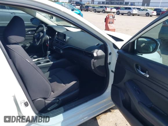 ✅ 2021 Nissan Altima S • VIN: 1N4BL4BV2MN367660 • Lot: 43321881. Listed on IAAI with 106,657 mi. Free auction sales archive from the USA and detailed vehicle history report at DreamBid. Image 5.