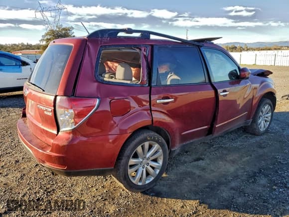 ✅ 2012 Subaru Forester X Premium • VIN: JF2SHADC1CH464465 • Lot: 93928285. Listed on Copart with 175,399 mi. Free auction sales archive from the USA and detailed vehicle history report at DreamBid. Image 3.