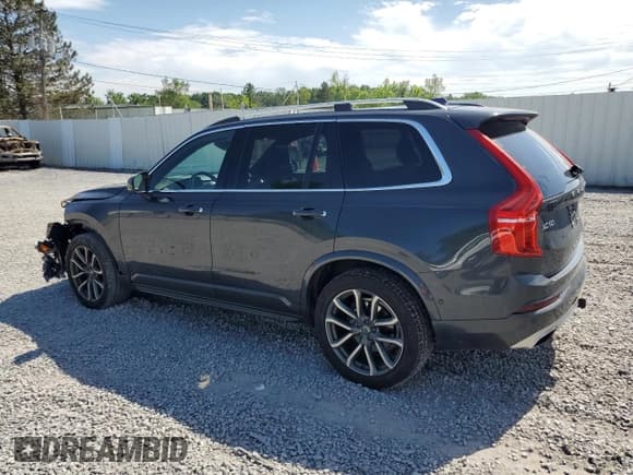 ✅ 2017 Volvo XC90 Momentum • VIN: YV4102XK3H1185428 • Lot: 63051365. Wystawiony na Copart z przebiegiem 90 769 mil. Bezpłatny archiwum sprzedaży aukcyjnych z USA i szczegółowy raport historii pojazdu na DreamBid. Zdjęcie 2.