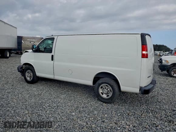 ✅ 2020 Chevrolet Express Cargo • VIN: 1GCWGAFP7L1126421 • Lot: 93704215. Wystawiony na Copart z przebiegiem 140 211 mil. Bezpłatny archiwum sprzedaży aukcyjnych z USA i szczegółowy raport historii pojazdu na DreamBid. Zdjęcie 2.