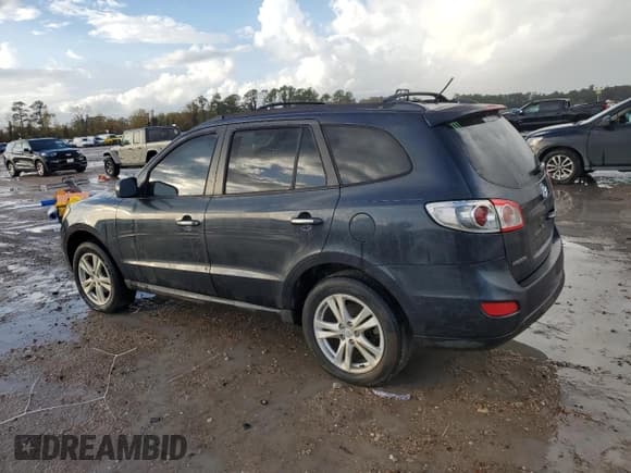 ✅ 2011 Hyundai Santa Fe Limited • VIN: 5XYZK4AG3BG024035 • Lot: 85742884. Listed on Copart with 195,032 mi. Free auction sales archive from the USA and detailed vehicle history report at DreamBid. Image 2.