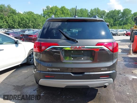 ✅ 2019 GMC Acadia SLE • VIN: 1GKKNSLA3KZ264231 • Lot: 42441331. Wystawiony na IAAI z przebiegiem 94 832 mil. Bezpłatny archiwum sprzedaży aukcyjnych z USA i szczegółowy raport historii pojazdu na DreamBid. Zdjęcie 16.