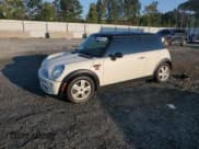 ✅ 2006 MINI Hardtop • VIN: WMWRC33536TK66138 • Lot: 81620335. Listed on Copart with 128,877 mi. Free auction sales archive from the USA and detailed vehicle history report at DreamBid. Image 1.
