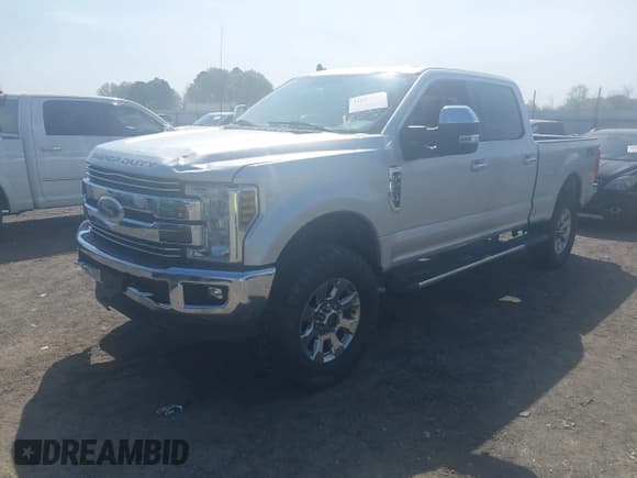 ✅ 2019 Ford F-250 XL • VIN: 1FT7W2B66KEC54893 • Лот: 41887418. Опубликован ранее на IAAI с пробегом 151 950 миль. Бесплатный доступ к архиву аукционных продаж из США и подробный отчёт об истории автомобиля на DreamBid. Изображение 2.