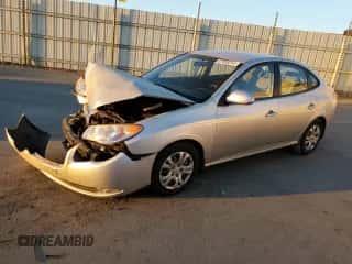 2010 Hyundai Elantra GLS z VIN KMHDU4AD1AU879464, wystawiony jako Copart lot #67959314 z przebiegiem 116 043 mil mil oraz Szkoda całkowita • Salvage title. Historia ofert i sprzedaży dostępna na DreamBid. Obrazek 1.