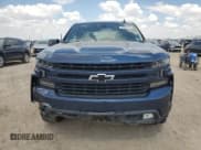 ✅ 2019 Chevrolet Silverado 1500 RST • VIN: 1GCUYEED3KZ150024 • Lot: 69269044. Wystawiony na Copart z przebiegiem 90 089 mil. Bezpłatny archiwum sprzedaży aukcyjnych z USA i szczegółowy raport historii pojazdu na DreamBid. Zdjęcie 5.