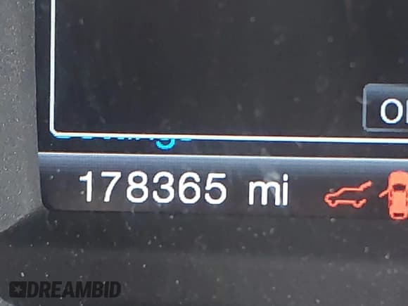 ✅ 2015 Ford Explorer XLT • VIN: 1FM5K8D85FGA78185 • Lot: 42108090. Wystawiony na IAAI z przebiegiem 178 365 mil. Bezpłatny archiwum sprzedaży aukcyjnych z USA i szczegółowy raport historii pojazdu na DreamBid. Zdjęcie 16.