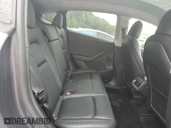 ✅ 2021 Tesla Model Y Long Range • VIN: 5YJYGDEE6MF233205 • Lot: 58011025. Wystawiony na Copart z przebiegiem 48 419 mil. Bezpłatny archiwum sprzedaży aukcyjnych z USA i szczegółowy raport historii pojazdu na DreamBid. Zdjęcie 11.