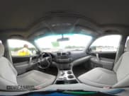 ✅ 2009 Toyota Highlander • VIN: JTEES41A992113103 • Lot: 42716152. Listed on IAAI with 122,722 mi. Free auction sales archive from the USA and detailed vehicle history report at DreamBid. Image 18.