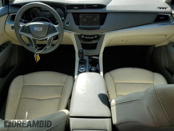 ✅ 2022 Cadillac XT5 FWD Premium Luxury • VIN: 1GYKNCR44NZ156525 • Лот: 80341035. Опубликован ранее на Copart с пробегом 39 322 миль. Бесплатный доступ к архиву аукционных продаж из США и подробный отчёт об истории автомобиля на DreamBid. Изображение 8.