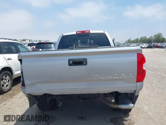 ✅ 2016 Toyota Tundra SR • VIN: 5TFRM5F1XGX099453 • Lot: 42492840. Listed on IAAI with 54,060 mi. Free auction sales archive from the USA and detailed vehicle history report at DreamBid. Image 17.