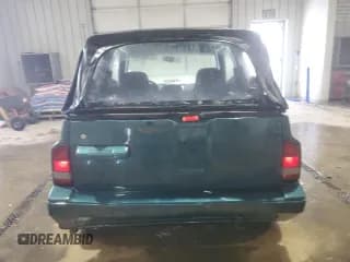✅ 1996 Chevrolet Tracker • VIN: 2CNBJ1869T6903842 • Лот: 87734315. Опубликован ранее на Copart с пробегом 120 835 миль. Бесплатный доступ к архиву аукционных продаж из США и подробный отчёт об истории автомобиля на DreamBid. Изображение 6.