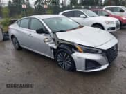 ✅ 2024 Nissan Altima SV • VIN: 1N4BL4DV9RN326799 • Lot: 43908263. Listed on IAAI with 41,543 mi. Free auction sales archive from the USA and detailed vehicle history report at DreamBid. Image 1.