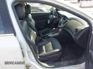 ✅ 2015 Chevrolet Cruze LT • VIN: 1G1PE5SB5F7258227 • Lot: 43460827. Listed on IAAI with 128,271 mi. Free auction sales archive from the USA and detailed vehicle history report at DreamBid. Image 5.