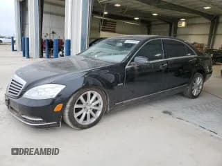 ✅ 2012 Mercedes-Benz S S 350 BlueTEC • VIN: WDDNG8DB0CA424990 • Лот: 51291815. Опубликован ранее на Copart с пробегом 194 243 миль. Бесплатный доступ к архиву аукционных продаж из США и подробный отчёт об истории автомобиля на DreamBid. Изображение 1.