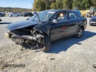 ✅ 2009 Volkswagen Jetta SE • VIN: 3VWRM71K89M165550 • Lot: 82611525. Wystawiony na Copart z przebiegiem 154 349 mil. Bezpłatny archiwum sprzedaży aukcyjnych z USA i szczegółowy raport historii pojazdu na DreamBid. Zdjęcie 1.