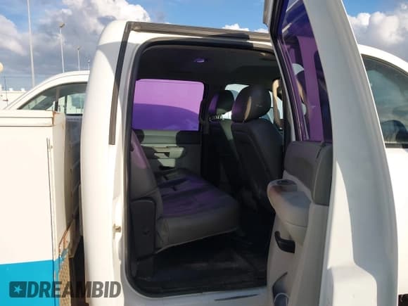 ✅ 2012 Chevrolet Silverado 2500HD Work Truck • VIN: 1GC1CVCG0CF199070 • Lot: 43769088. Listed on IAAI with 130,789 mi. Free auction sales archive from the USA and detailed vehicle history report at DreamBid. Image 8.