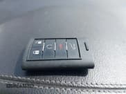 ✅ 2010 Cadillac SRX Premium Collection • VIN: 3GYFNCEY6AS608198 • Lot: 43127267. Wystawiony na IAAI z przebiegiem 193 152 mil. Bezpłatny archiwum sprzedaży aukcyjnych z USA i szczegółowy raport historii pojazdu na DreamBid. Zdjęcie 11.