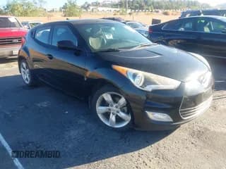 ✅ 2014 Hyundai Veloster • VIN: KMHTC6AD3EU215456 • Lot: 43530230. Wystawiony na IAAI z przebiegiem 188 036 mil. Bezpłatny archiwum sprzedaży aukcyjnych z USA i szczegółowy raport historii pojazdu na DreamBid. Zdjęcie 1.