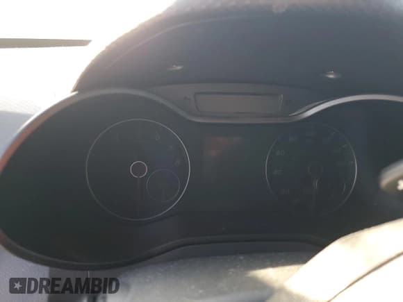 ✅ 2016 Hyundai Veloster Turbo • VIN: KMHTC6AEXGU298587 • Lot: 89222175. Wystawiony na Copart z przebiegiem Nie podano. Bezpłatny archiwum sprzedaży aukcyjnych z USA i szczegółowy raport historii pojazdu na DreamBid. Zdjęcie 9.